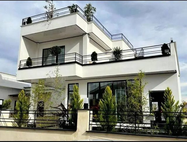 خرید — آپارتمان — ویلا جنگلی تریبلکس نوساز ۳خواب مستر در ملکار نوشهر با روف ویو جنگل — 200 متر — 3 خواب — نوشهر — املاک میراث