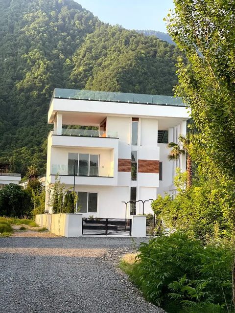 خرید — آپارتمان — ویلای لوکس مدرن ۵۱۰ متر بنا با روف گاردن و استخر چهار فصل | نوشهر — 500 متر — 3 خواب — نوشهر — املاک میراث