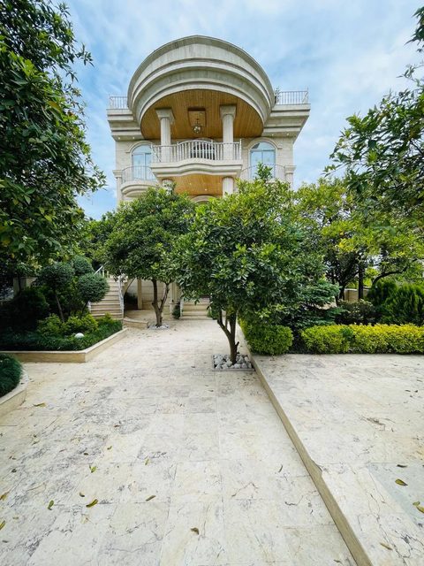 خرید — آپارتمان — عمارت لوکس 650متر بنا روی 380متر زمین با استخر سرپوشیده و روف‌گاردن ویو 360 — 380 متر — 4 خواب — نوشهر — املاک میراث